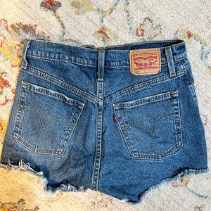 Levi’s shorts